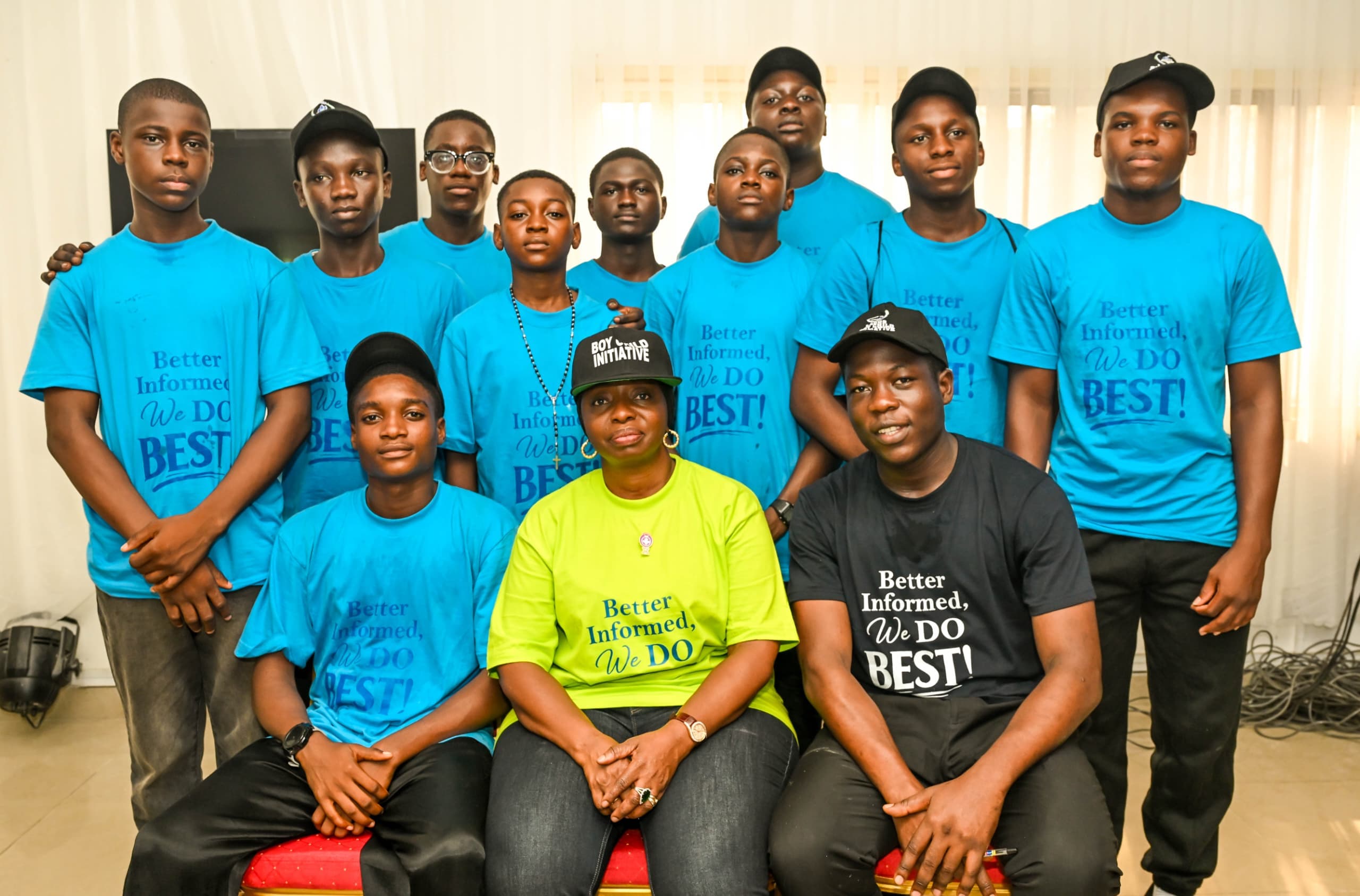 Students meeting the First lady of Lagos State